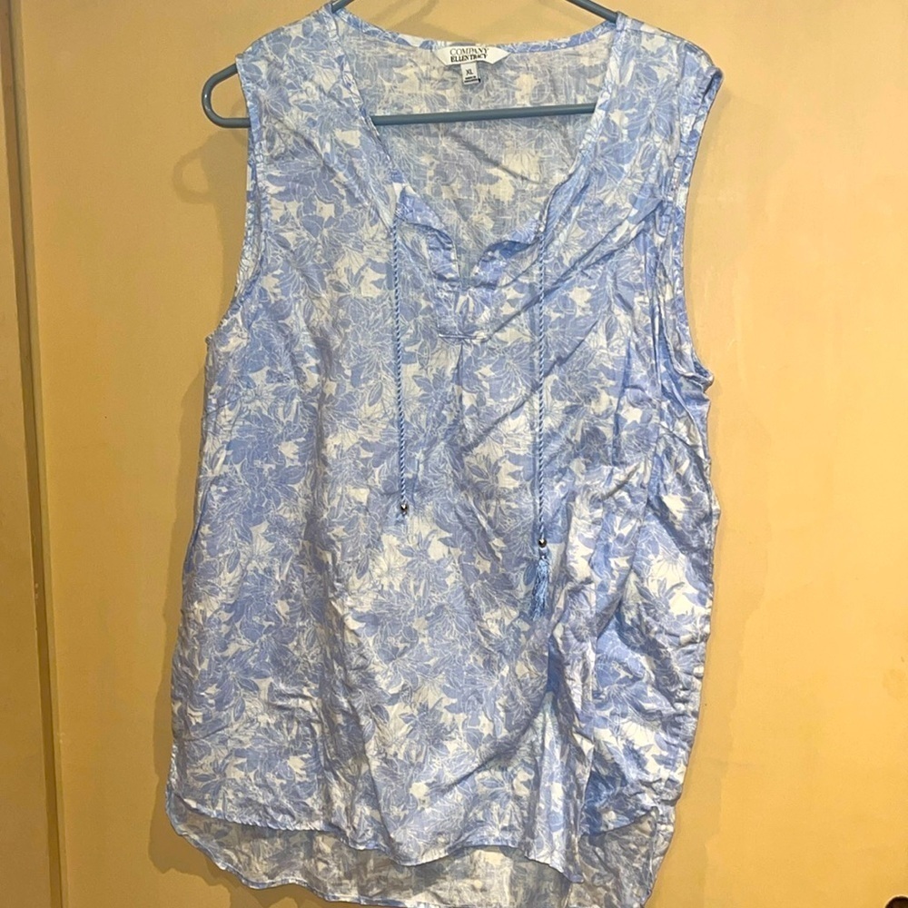 Ellen Tracy Company 100% linen blue and white floral top with tassel